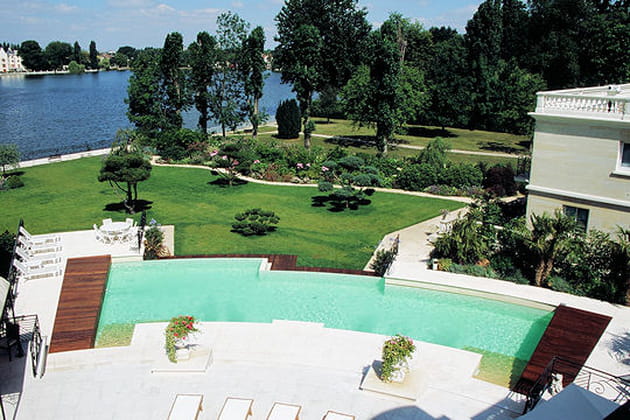 Sur les rives du lac d'Enghien