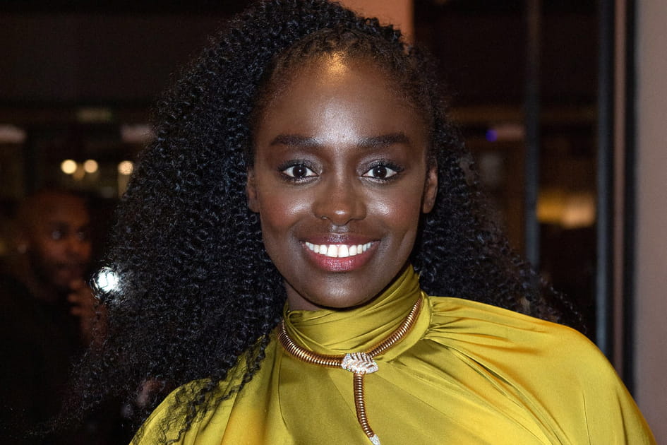 Les paupi&egrave;res argent&eacute;es d'A&iuml;ssa Ma&iuml;ga