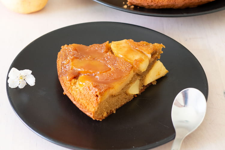 Recette De Gateau Aux Pommes Caramel Beurre Sale Et Amandes