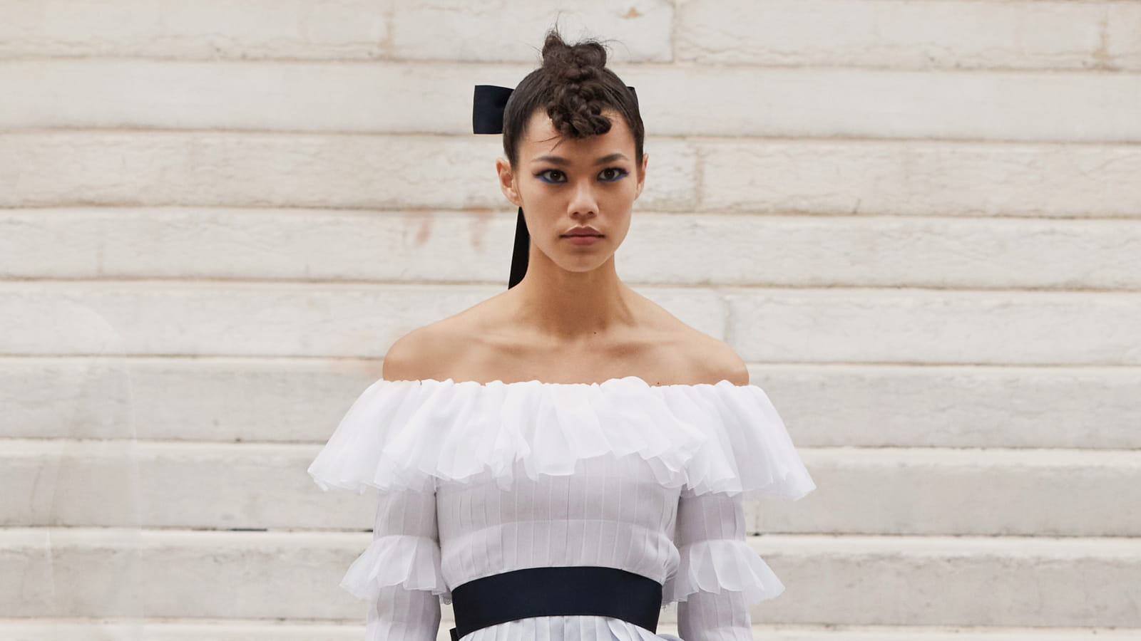 Look 32
