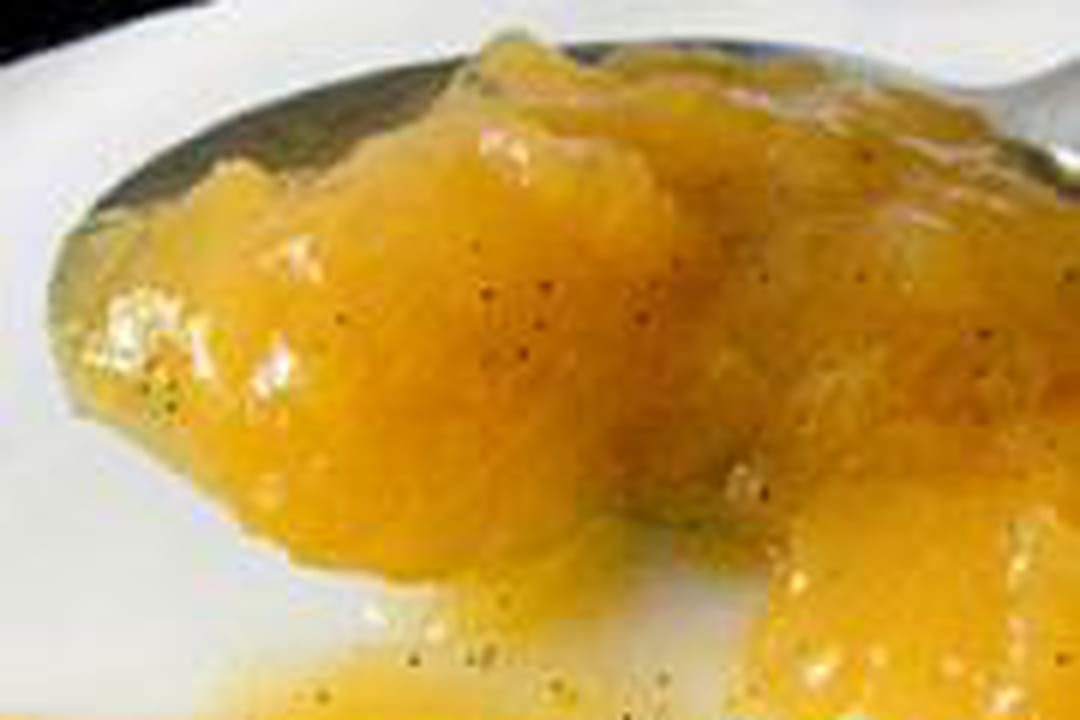 Confiture de pêches à la vanille