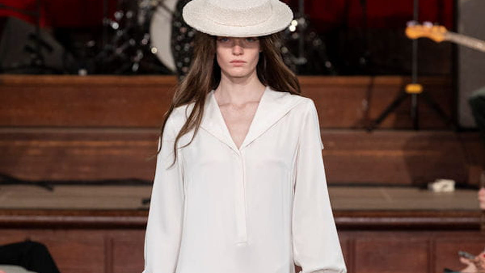 Look 24