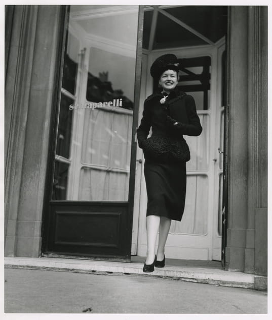 Photo de mode par Jean Moral pour le Harper's Bazaar