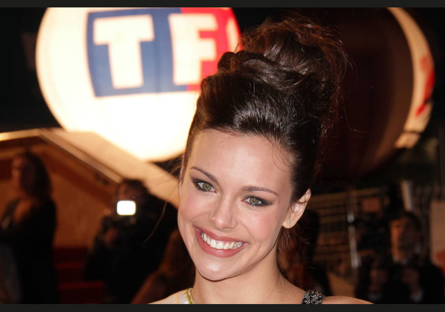 Marine Lorphelin, sensationnelle avec son chignon XXL