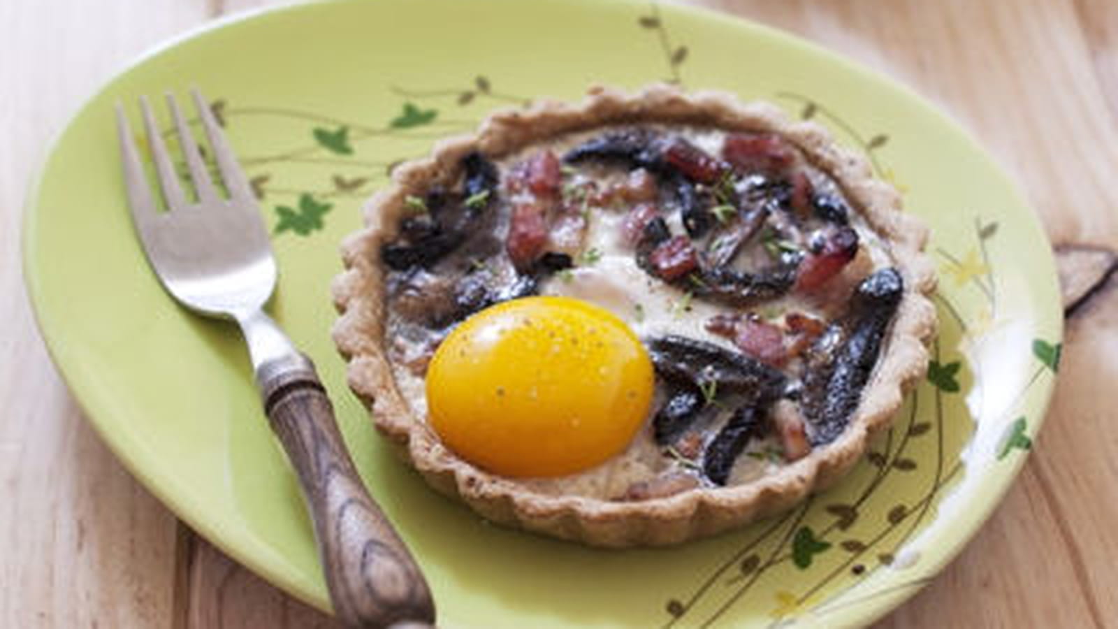 Tartelettes champignons, lardons et oeuf