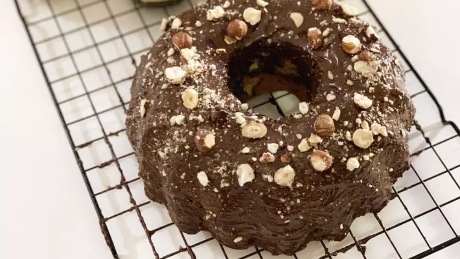 Quatre-quarts au Nocciolata sans lait et noisettes
