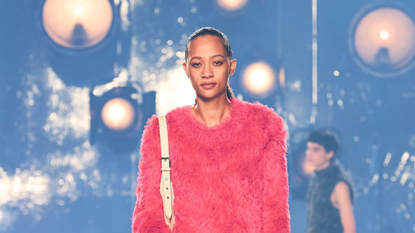 Look 38