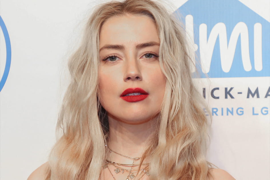 Top&nbsp;: Amber Heard et son make-up sexy