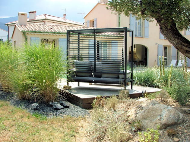 Apr&egrave;s&nbsp;: une banquette ombrag&eacute;e