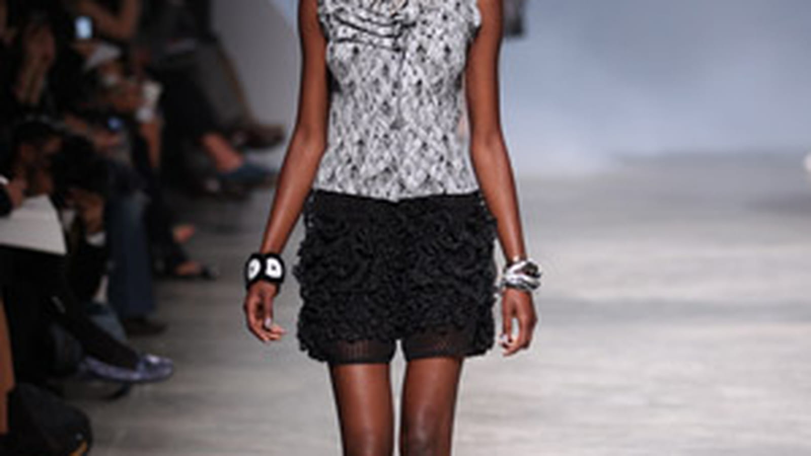 Variations de noir et de gris