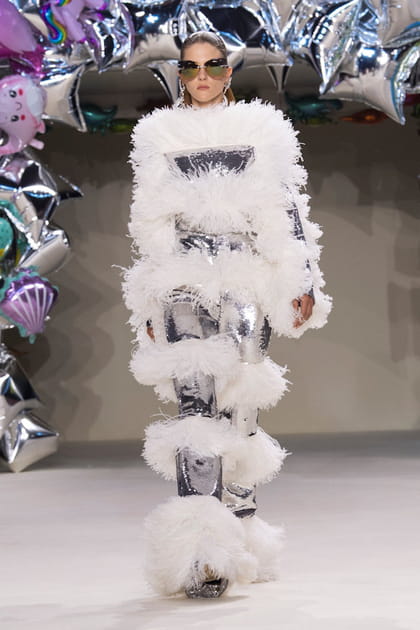 D&eacute;fil&eacute; Giambattista Valli haute couture automne-hiver 2022-2023