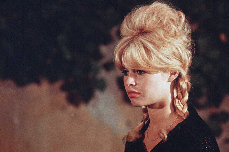 Le chignon avec couettes de Brigitte Bardot