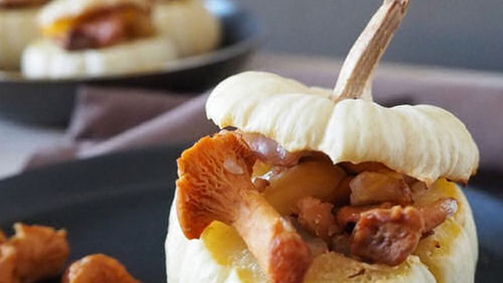 Courges baby boo farcies aux marrons et girolles