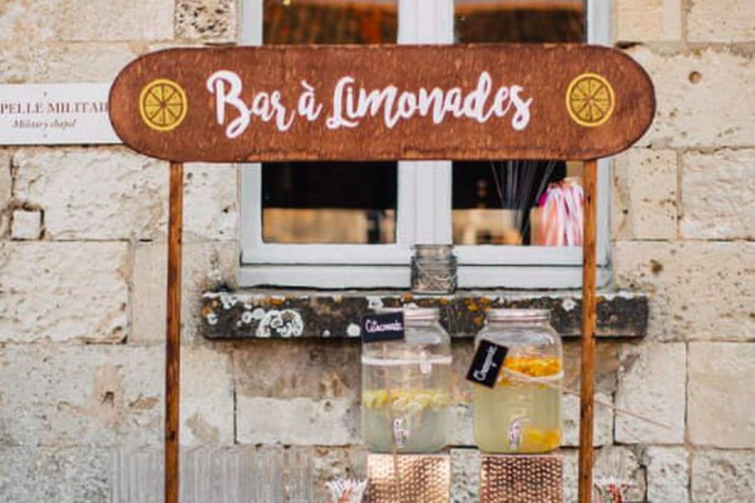 Un bar à thème