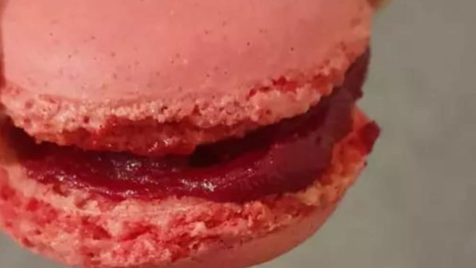 Macarons légers et économiques à la framboise