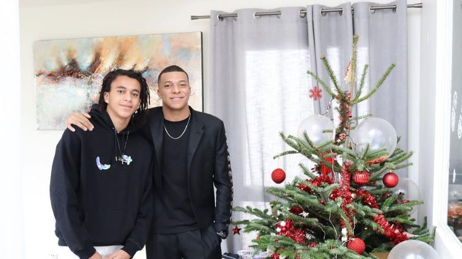 Ethan et Kylian Mbappé