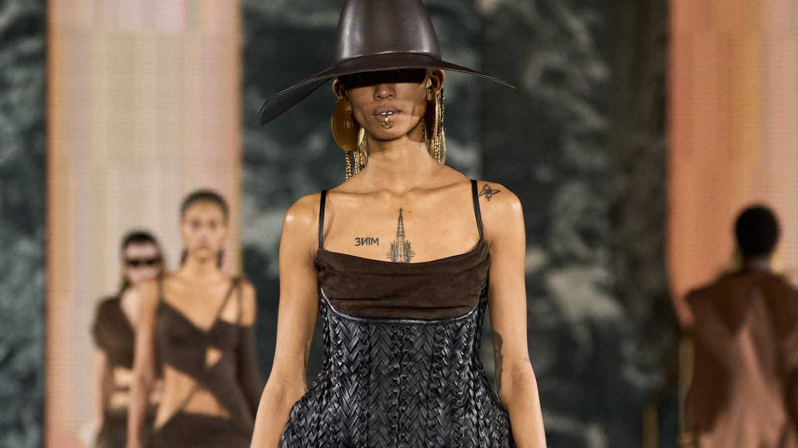 Look 75