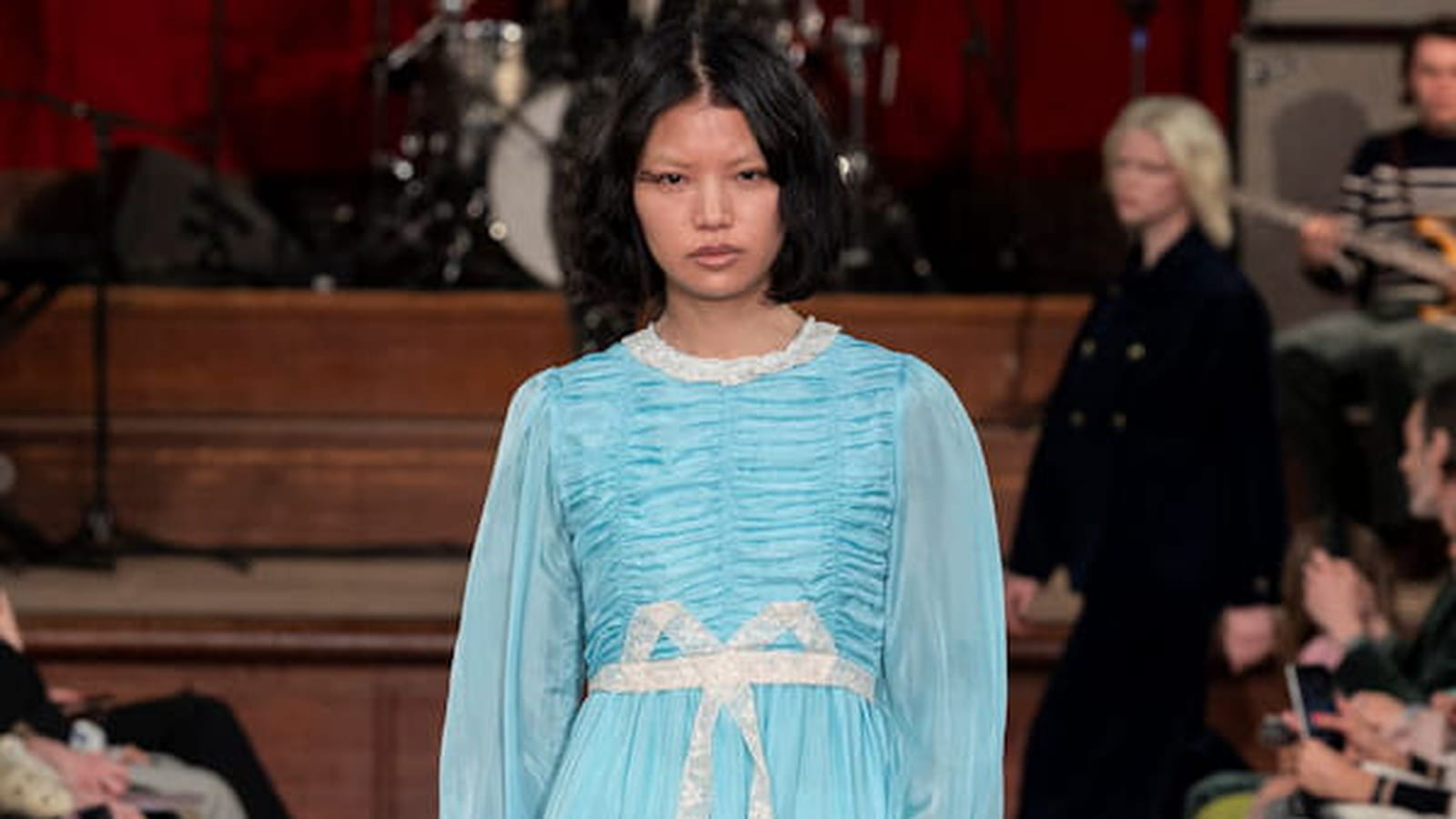 Look 27