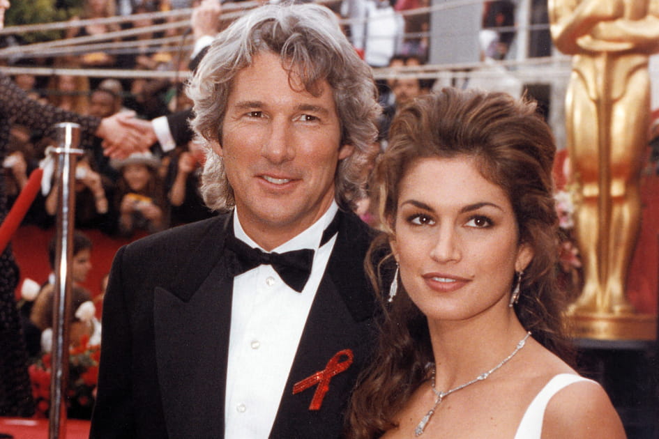 La demi-queue de cheval volumineuse de Cindy Crawford