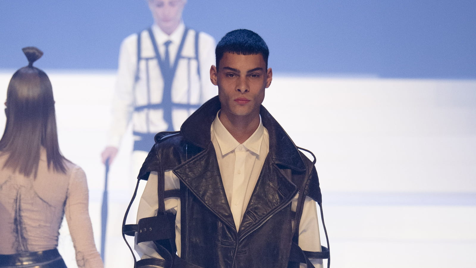 Look 25