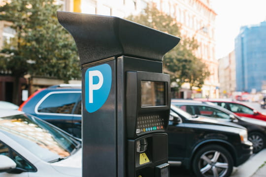 Ce petit d&eacute;tail sur le parcm&egrave;tre peut vider un compte bancaire en quelques minutes - et il prolif&egrave;re en France cet &eacute;t&eacute;