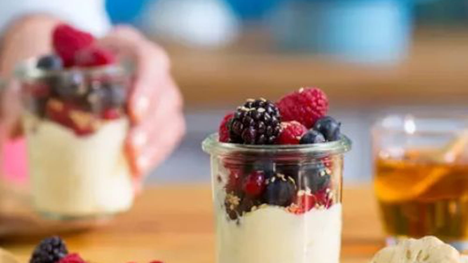 Verrines de mousse de yaourt aux fruits rouges
