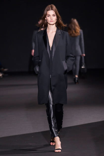 D&eacute;fil&eacute; Costume National