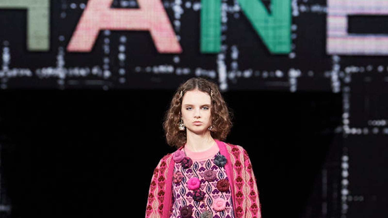 Look 28