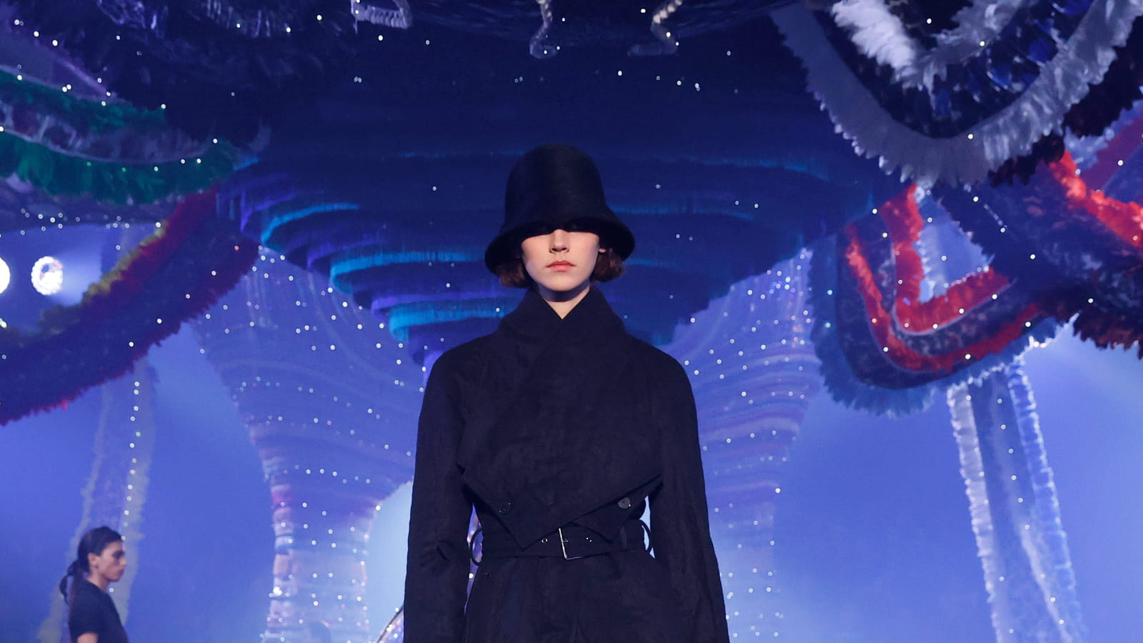 Look 4