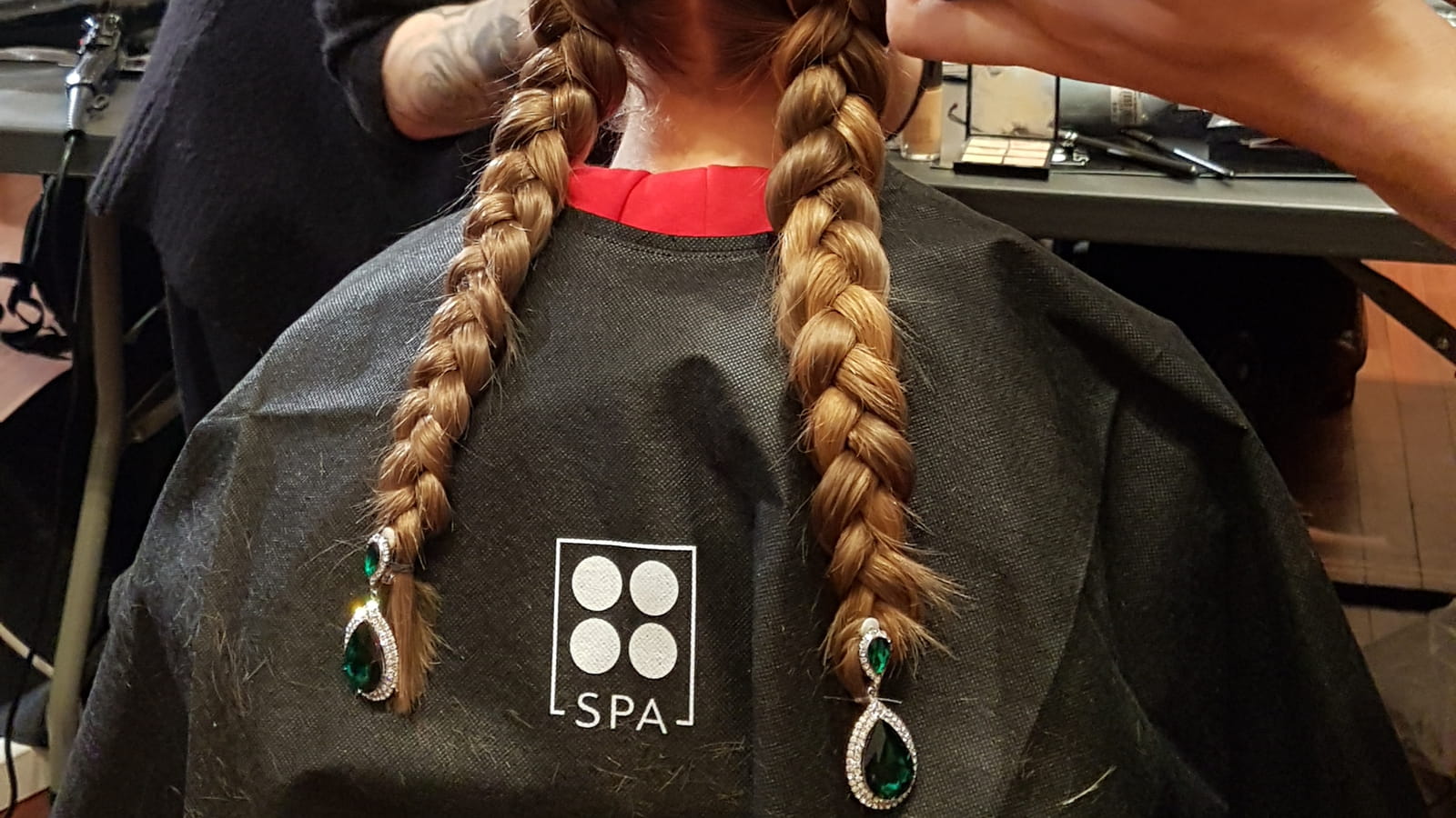 La retouche capillaire 