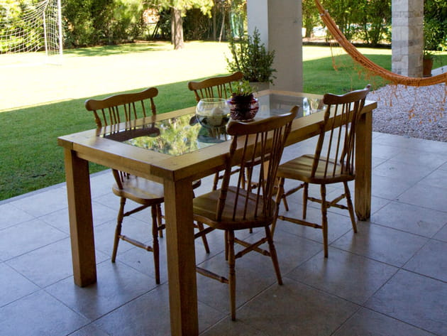 Tablée familiale en extérieur