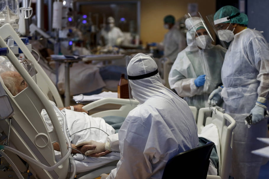 Hospitalisation Covid-19 France : nombre, courbe, taux, âge