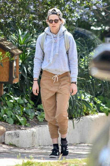 Kristen Stewart en hoodie