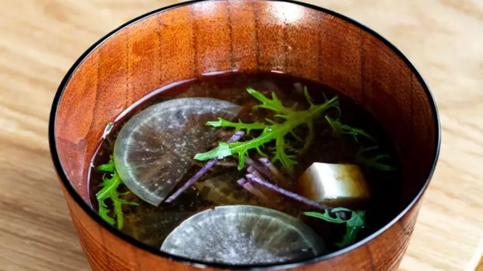 Soupe miso veggie par Julien Lemarié