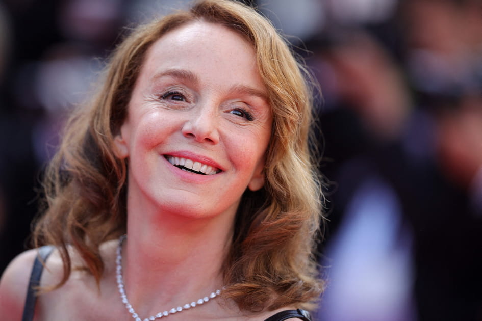 La mise en beaut&eacute; minimaliste de Philippine Leroy-Beaulieu