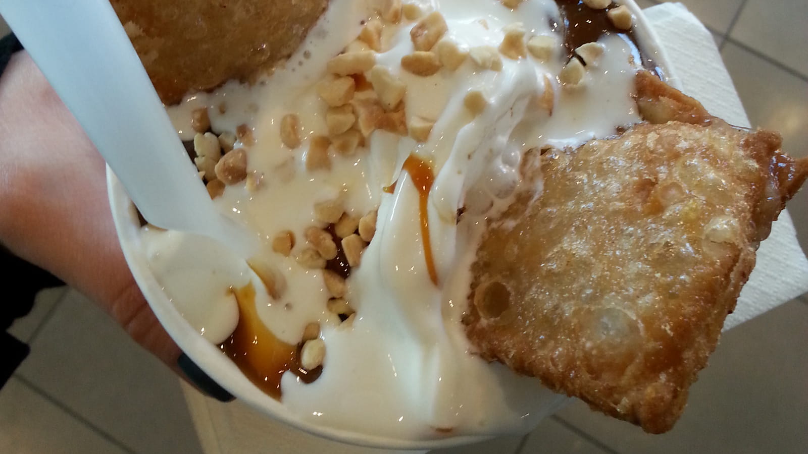 Sunday et apple pie chez McDonald's
