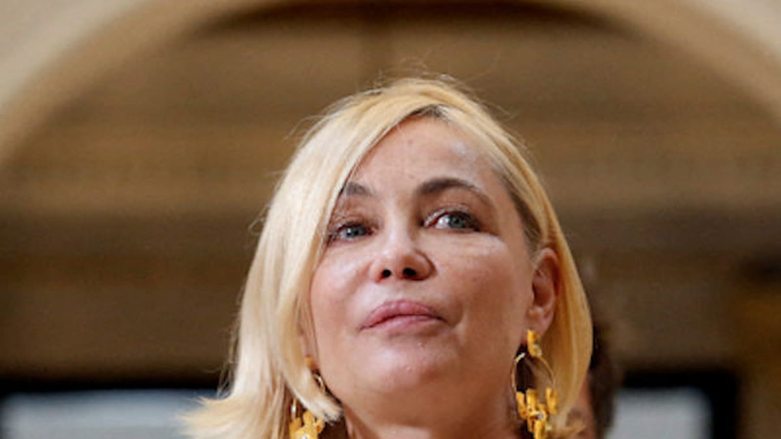 Emmanuelle Béart, cheveux courts
