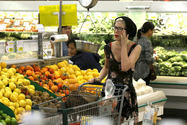 Tori Spelling au naturel, pendant ses courses en 2014