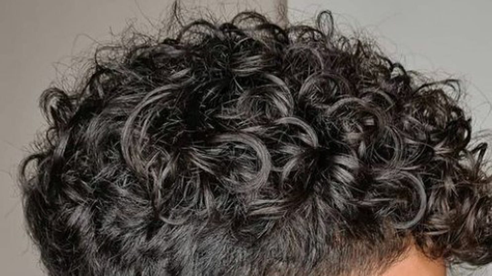 Coupe taper bouclée