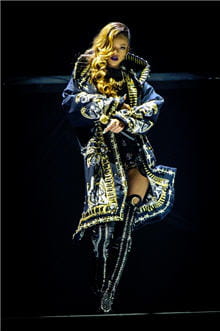 rihanna diamond riccardo tisci givenchy