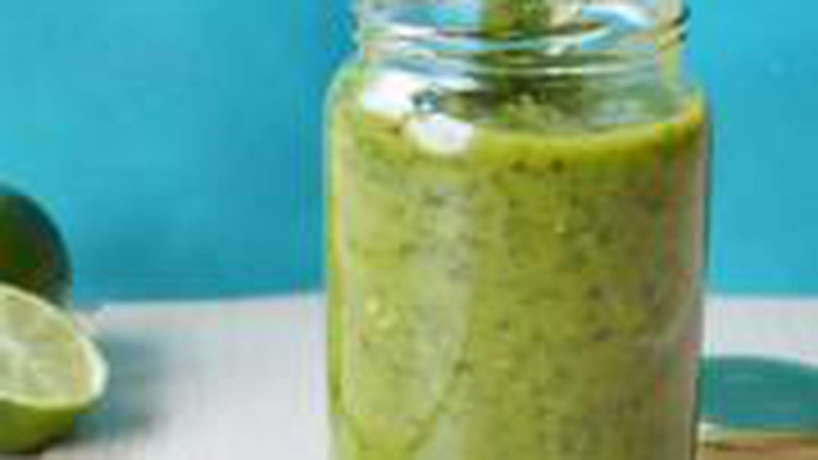 Green Smoothie avocat, kiwi, ananas, noix de coco