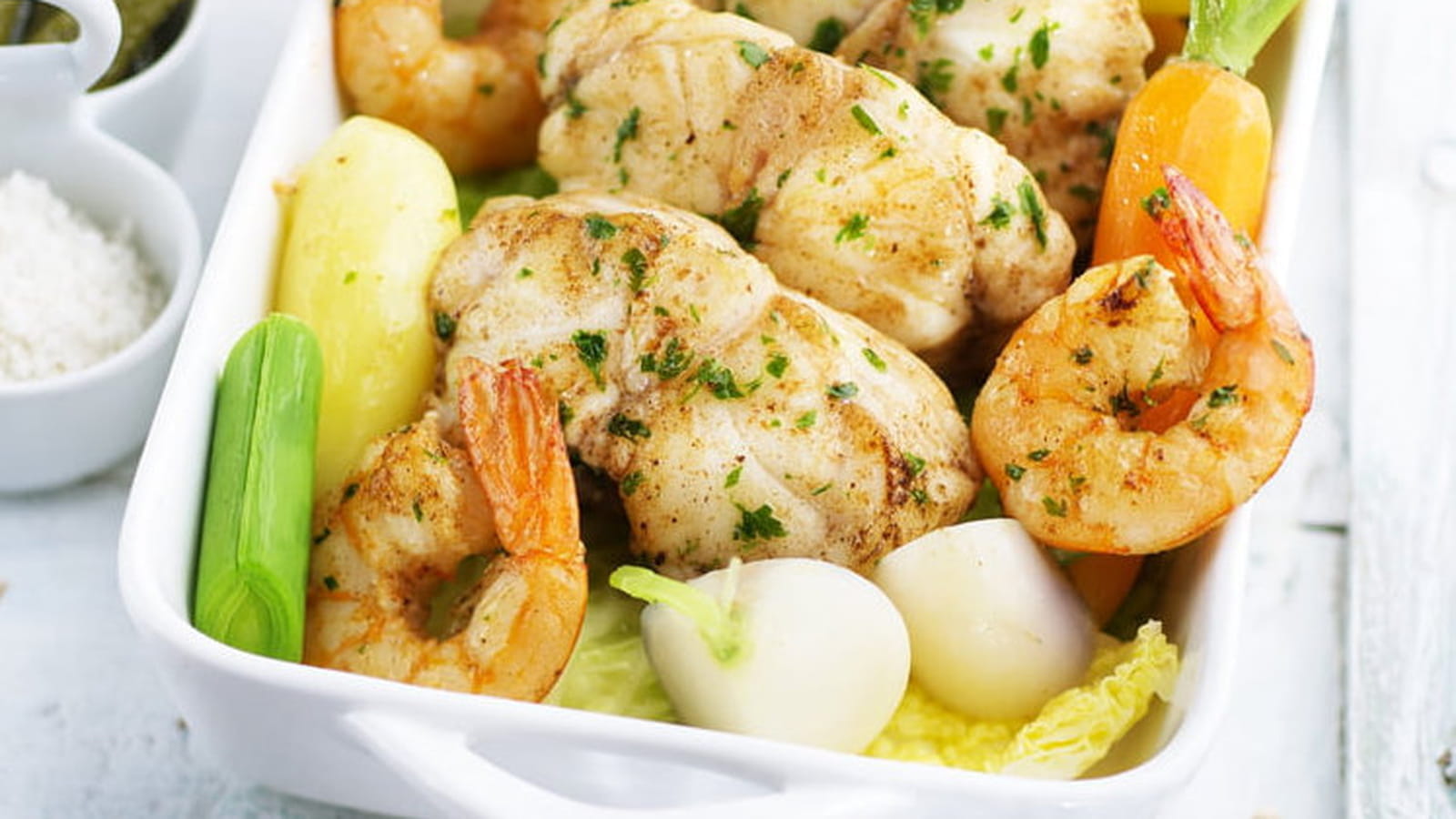 Pot au feu de lotte et crevettes