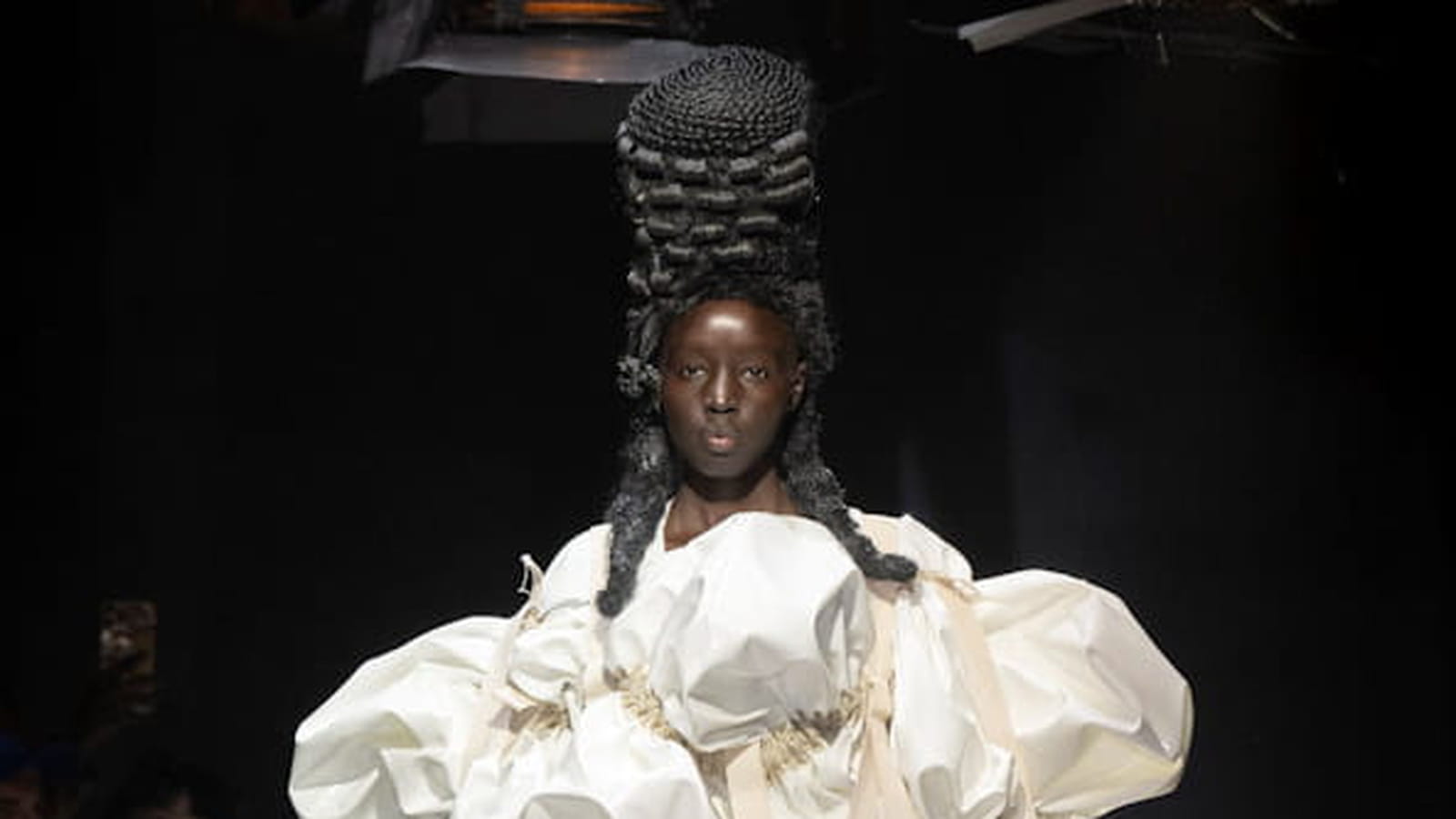 Défilé Comme des Garçons automne-hiver 2024-2025 