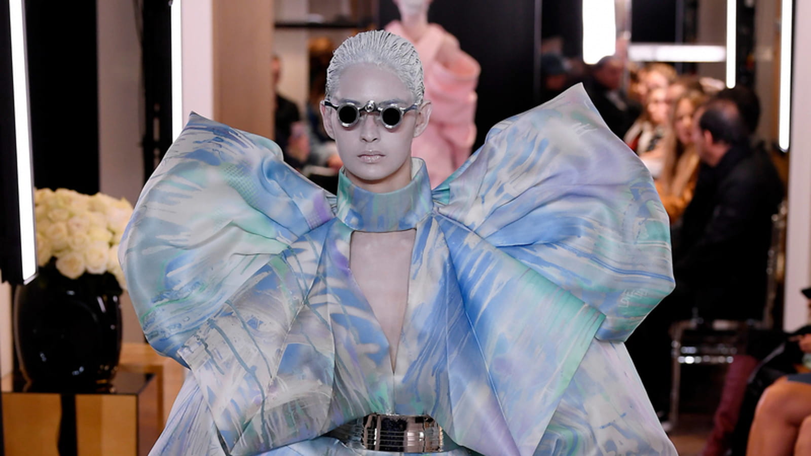 Look 19
