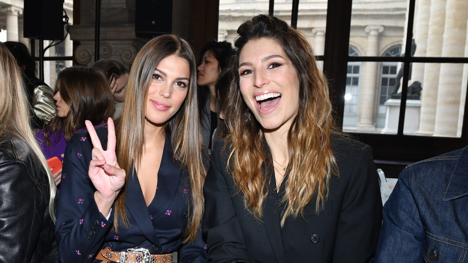 Iris Mittenaere et Laury Thilleman 