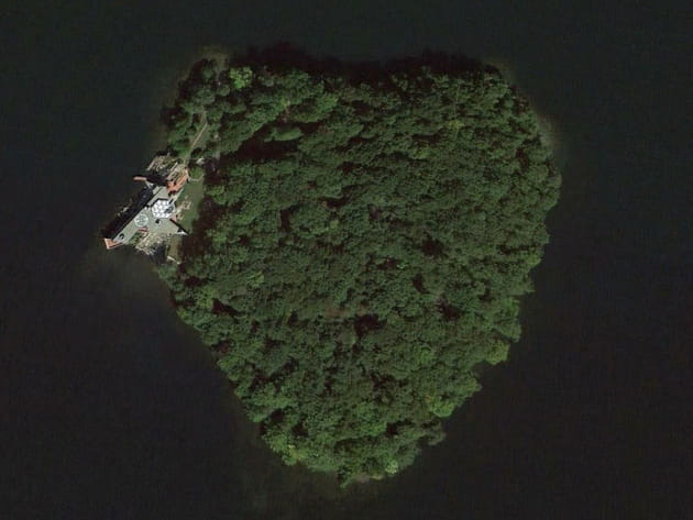 Une île pour les 50 ans de Brad Pitt