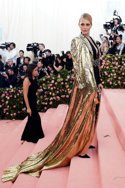 Poppy Delevingne en Dundas