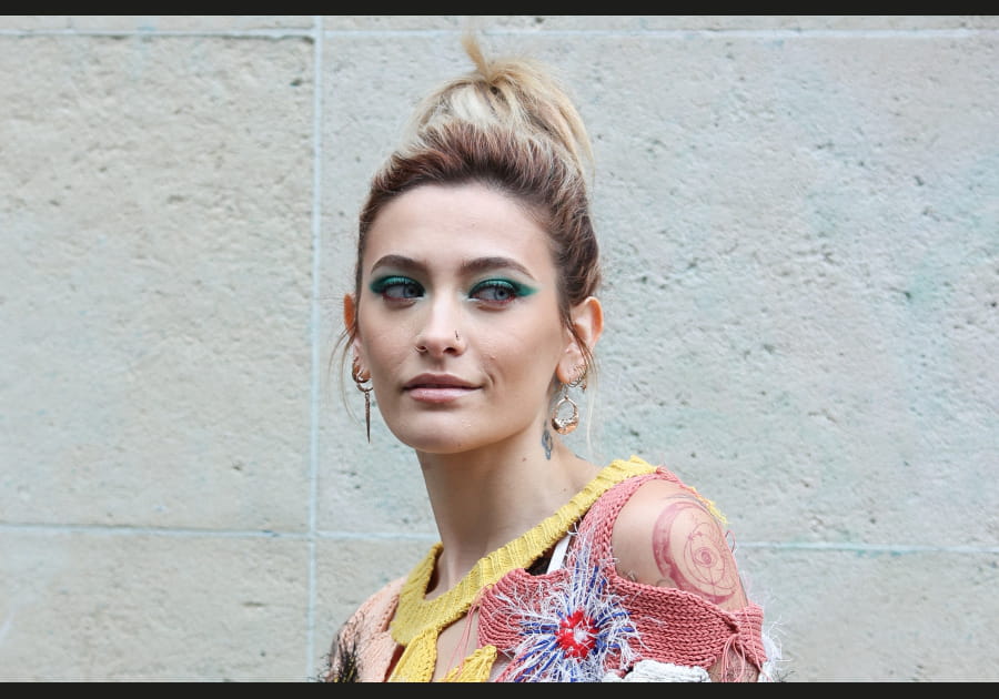 Les paupi&egrave;res vertes de Paris Jackson