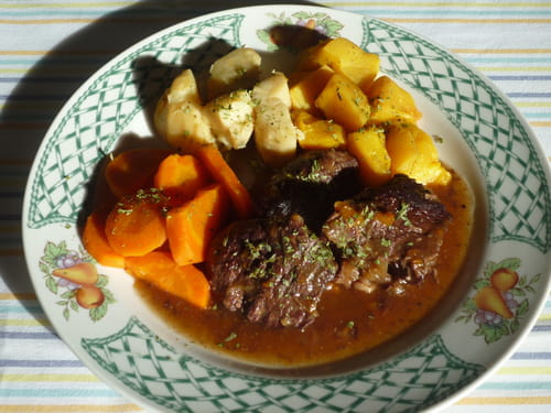 Boeuf mijoté aux légumes d'automne