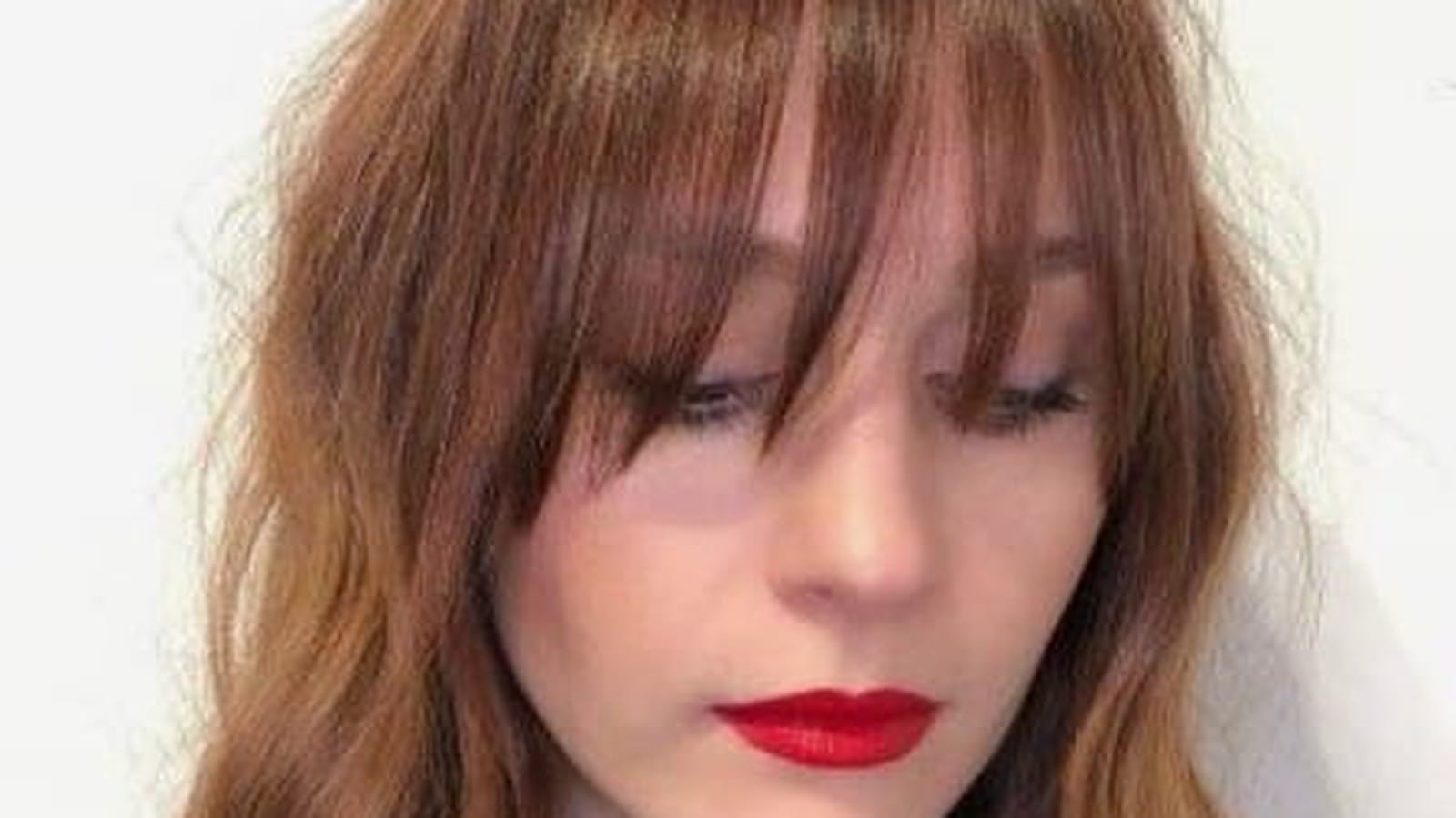 Frange effilée extra-longue et longueurs wavy